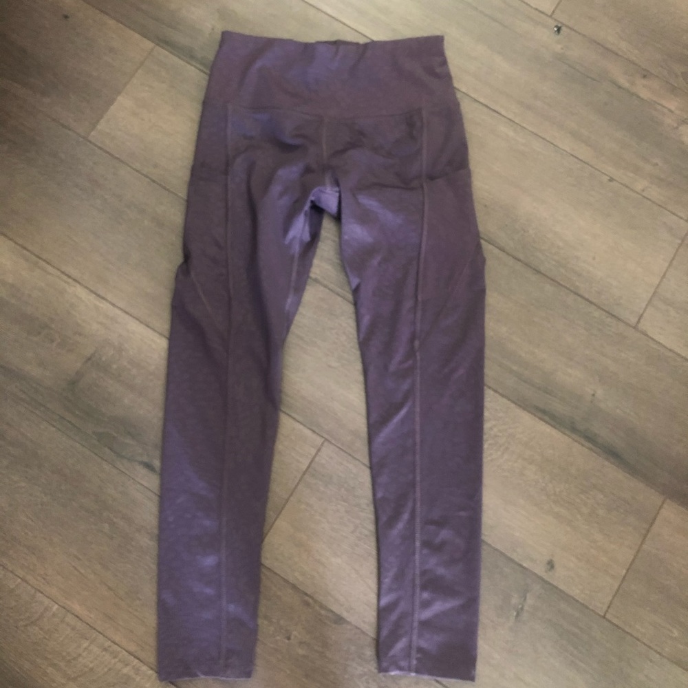 APANA leopard print purple leggings Sz. XS - Picture 4 of 6